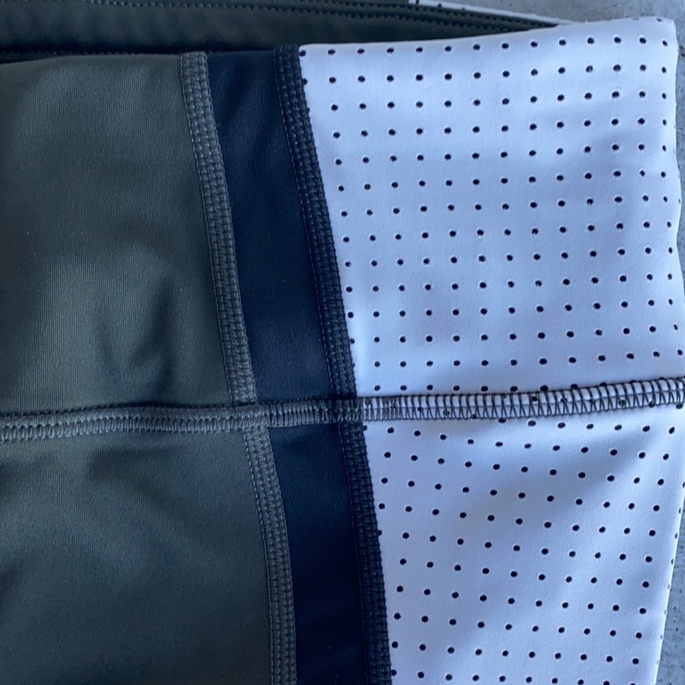 Athleta Leggings Sz S. EUC - Picture 5 of 7